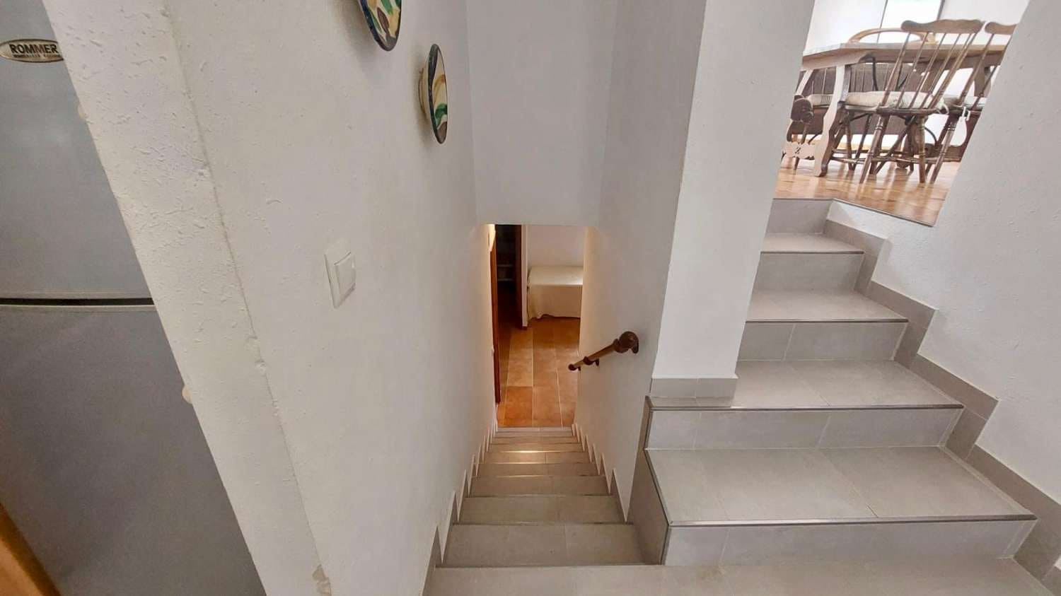 3 makuuhuone Omakotitalo myytävänä paikassa Nerja mukana uima-altaan - 325 000 € (Ref: 9236173)