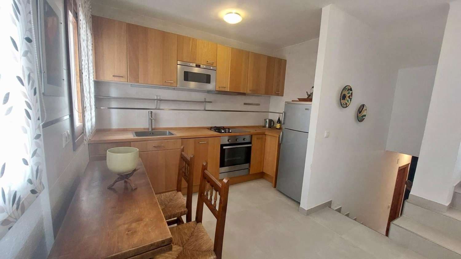 3 makuuhuone Omakotitalo myytävänä paikassa Nerja mukana uima-altaan - 325 000 € (Ref: 9236173)