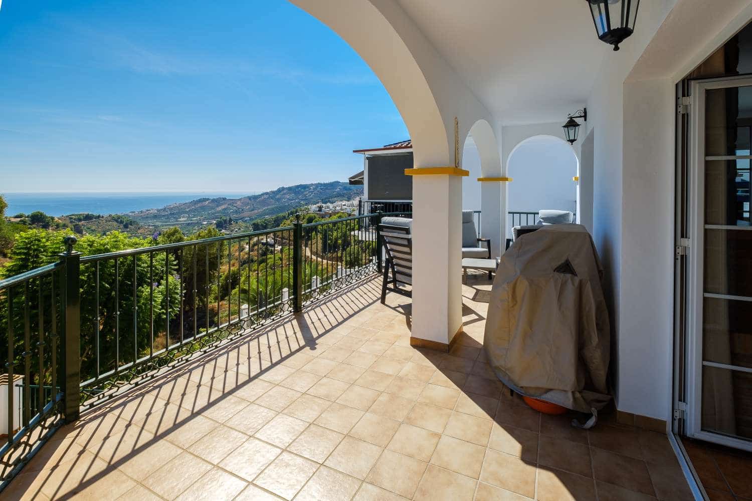 3 quarto Moradia para venda em Frigiliana com piscina garagem - 799 000 € (Ref: 9294223)