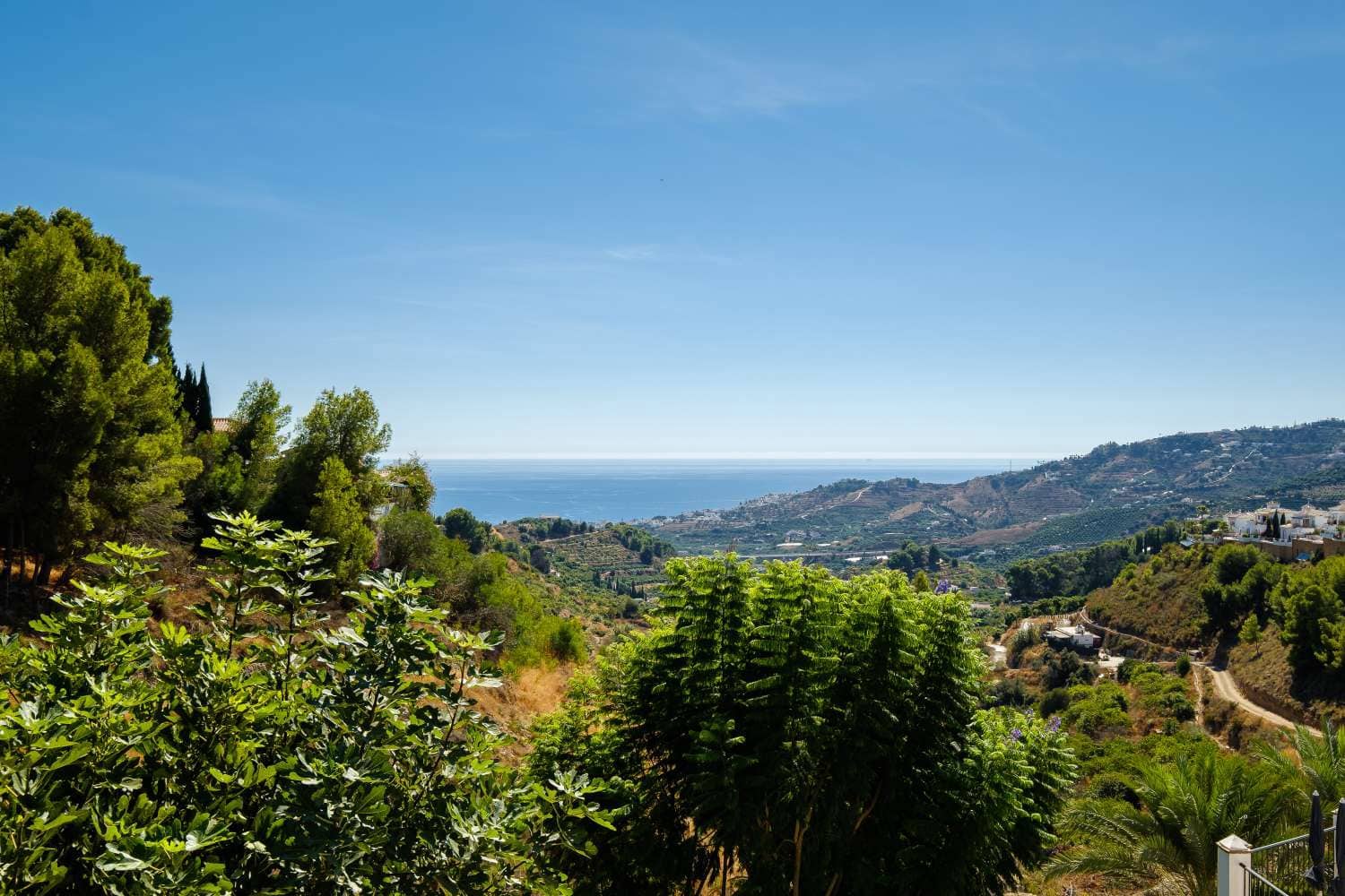 3 quarto Moradia para venda em Frigiliana com piscina garagem - 799 000 € (Ref: 9294223)