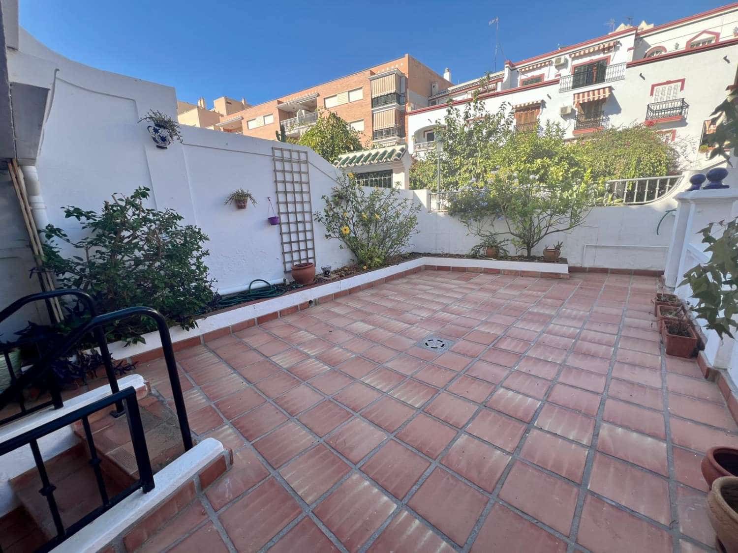 2 bedroom Apartment for sale in Nerja - € 210,000 (Ref: 9310568)