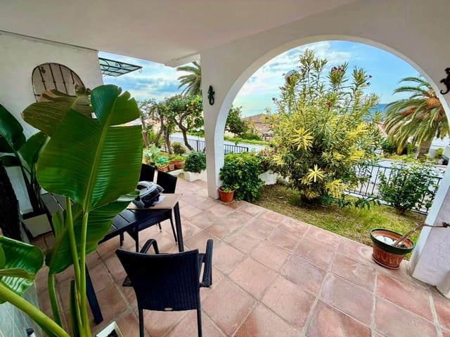 2 bedroom Terraced Villa for sale in Nerja with pool - € 309,000 (Ref: 9461950)