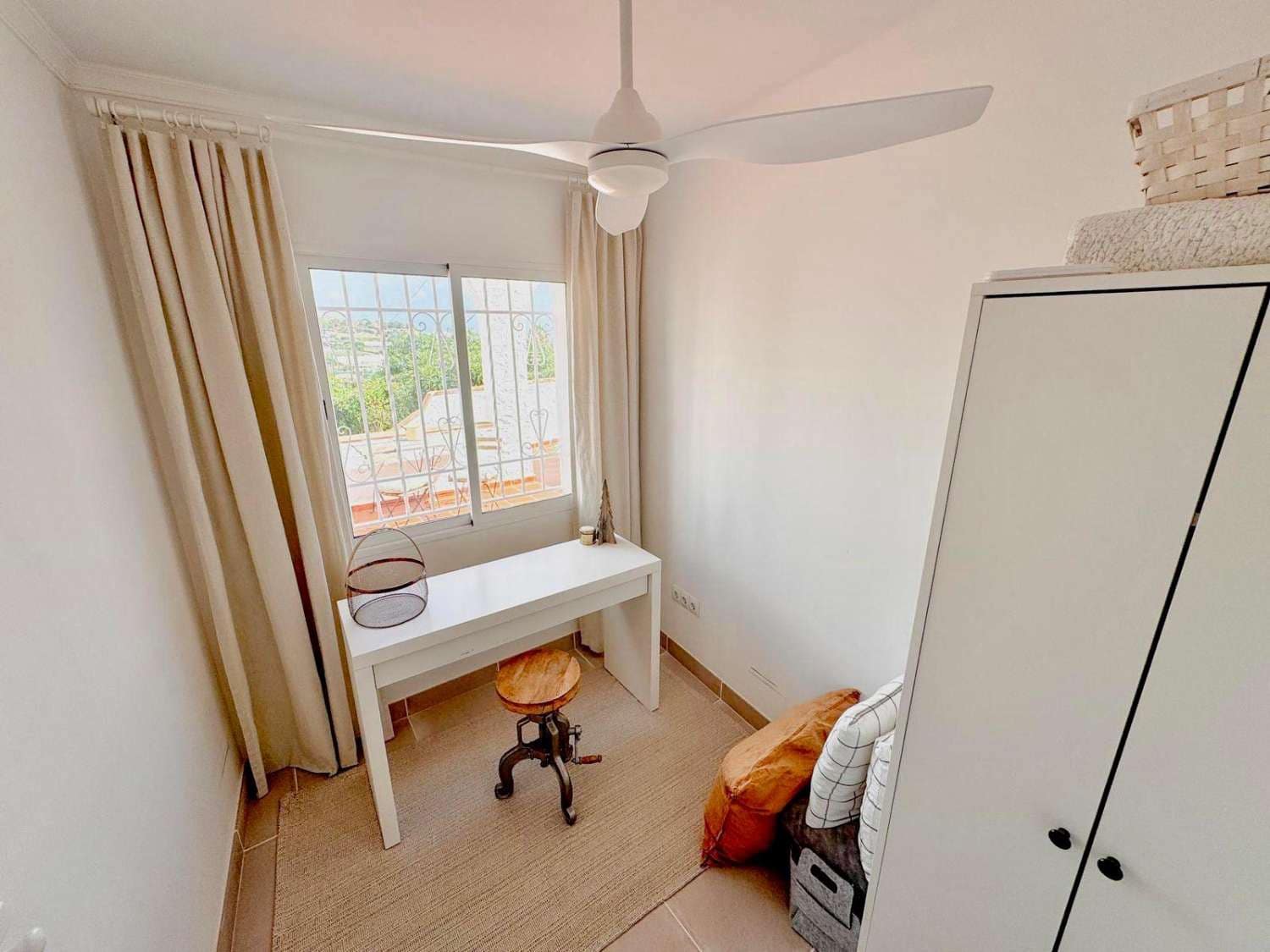 6 soveværelse Villa til salg i Nerja med swimmingpool - € 1.099.000 (Ref: 9564852)