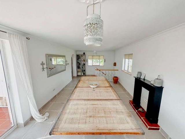 Chalet de 6 habitaciones en Nerja en venta con piscina - 1.099.000 € (Ref: 9564852)