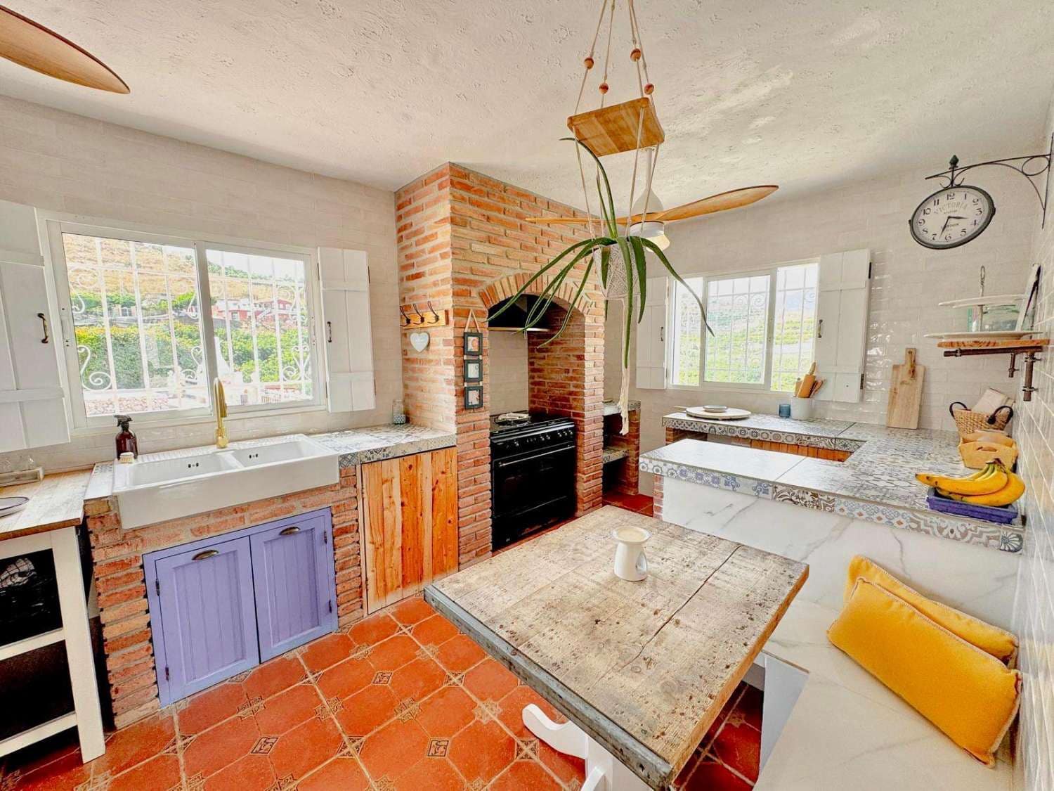 6 soveværelse Villa til salg i Nerja med swimmingpool - € 1.099.000 (Ref: 9564852)