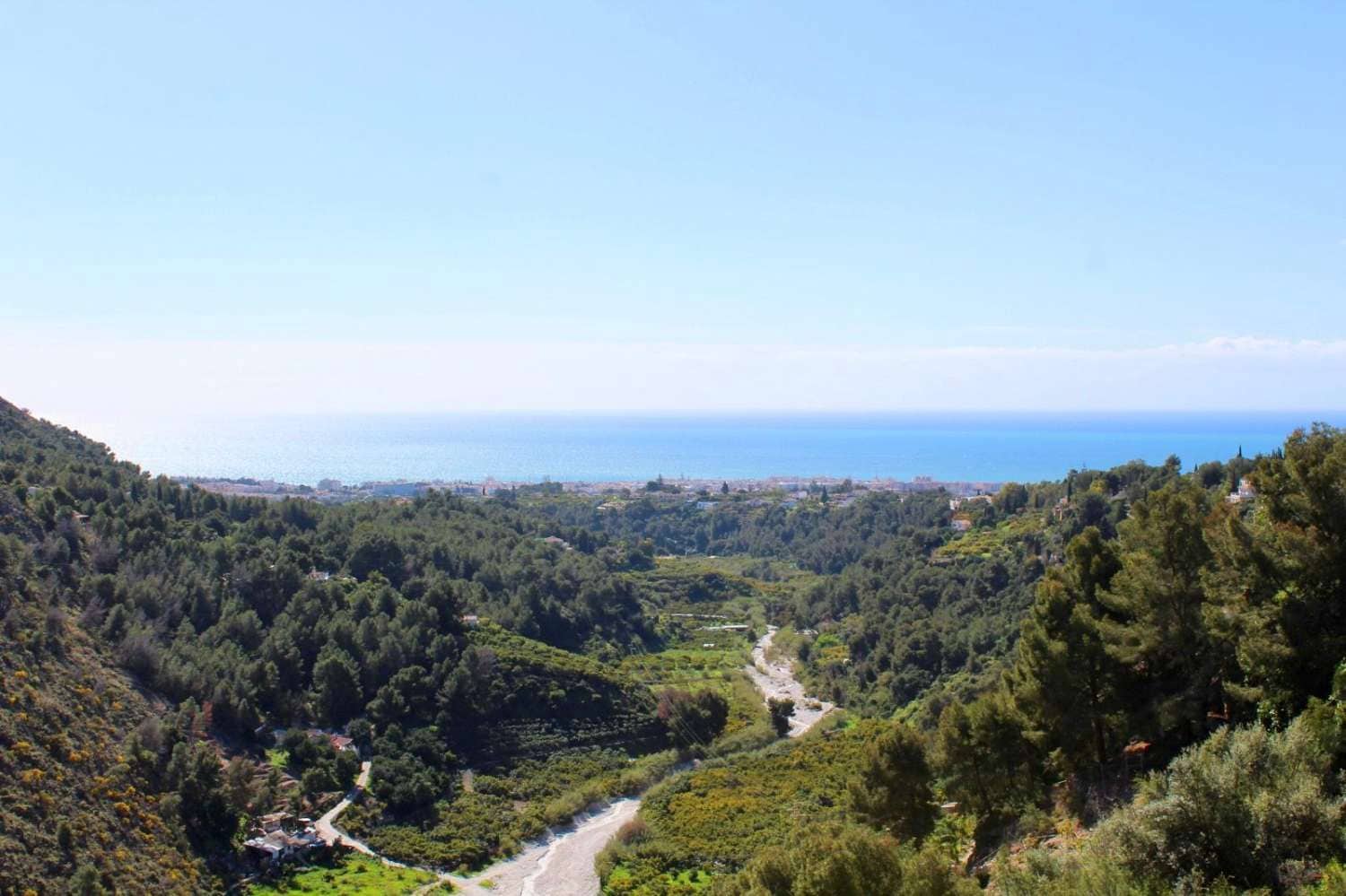 4 soveværelse Rækkehus til salg i Frigiliana med swimmingpool - € 415.000 (Ref: 9615208)