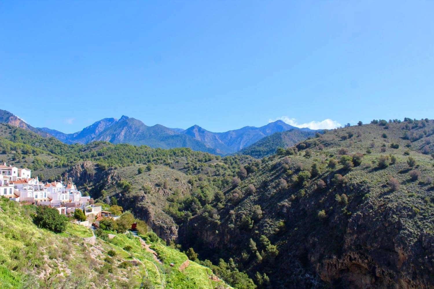 4 soveværelse Rækkehus til salg i Frigiliana med swimmingpool - € 415.000 (Ref: 9615208)