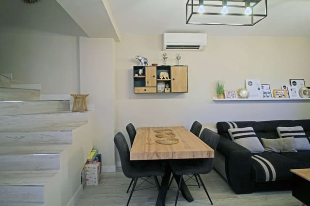 2 soverom Rekkehus til salgs i Nerja - € 295 000 (Ref: 9647849)