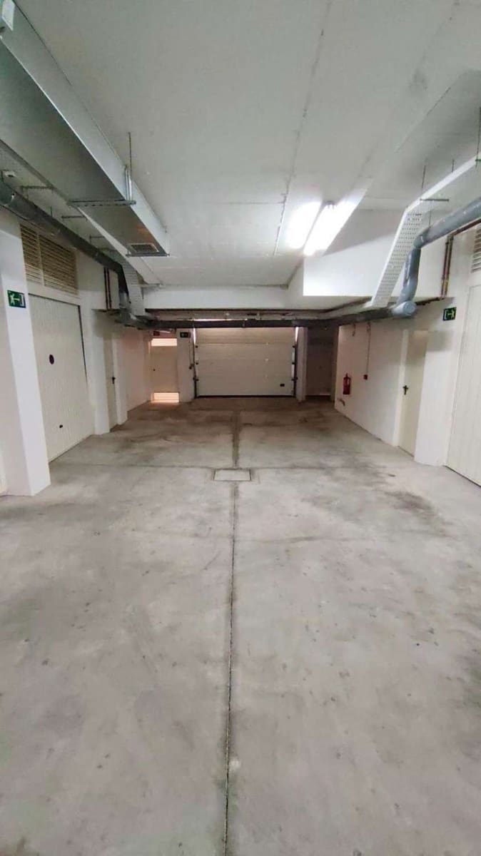 3 sovrum Villa till salu i Nerja med pool garage - 575 000 € (Ref: 9806208)