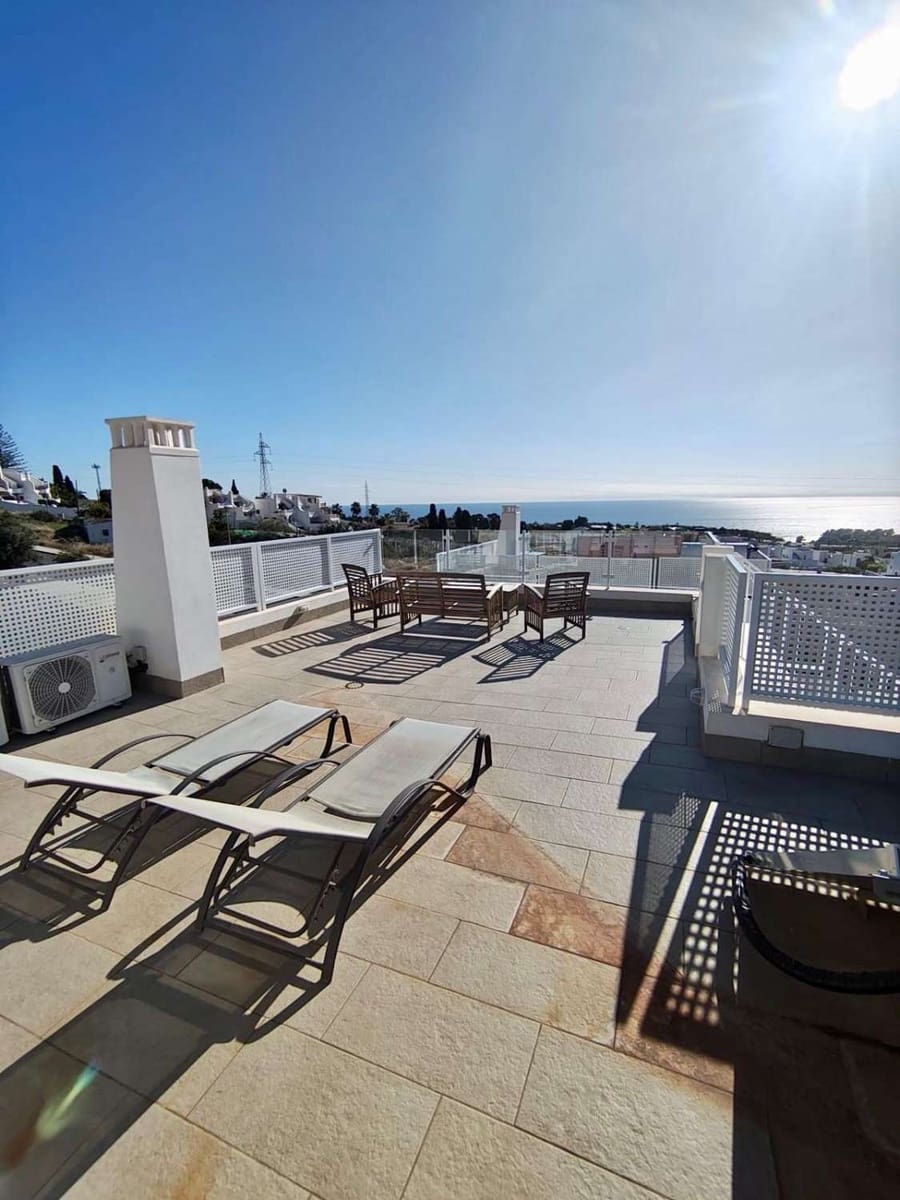 3 sovrum Villa till salu i Nerja med pool garage - 575 000 € (Ref: 9806208)