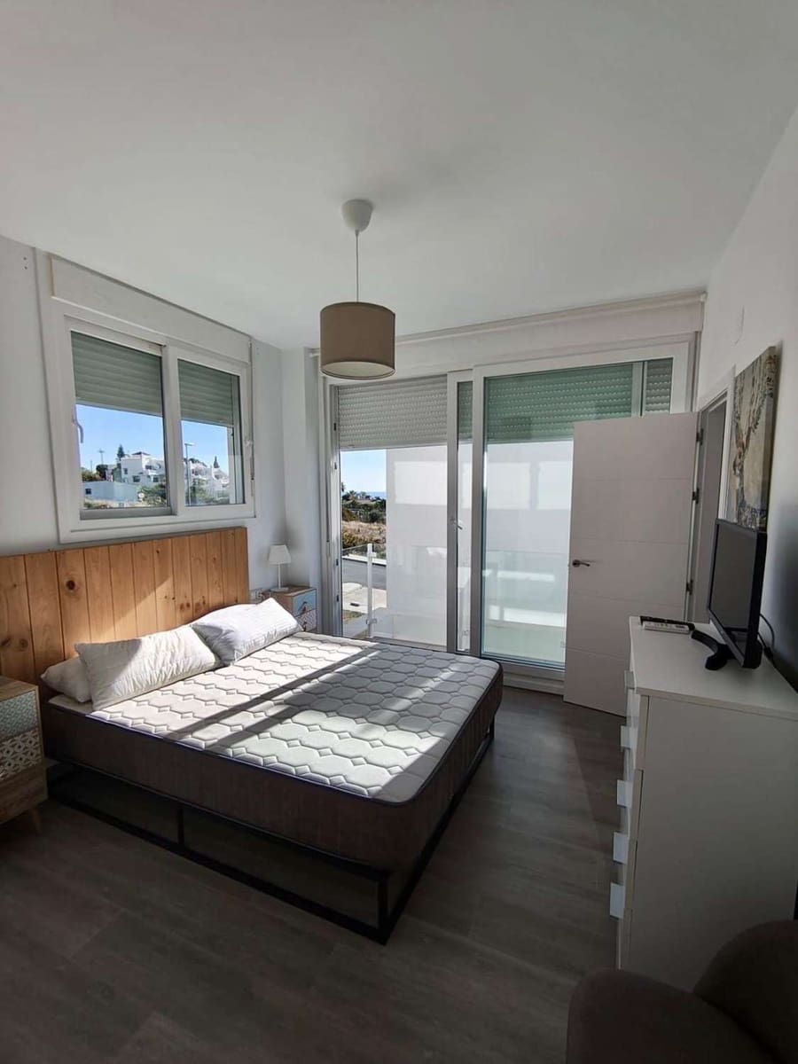 3 sovrum Villa till salu i Nerja med pool garage - 575 000 € (Ref: 9806208)