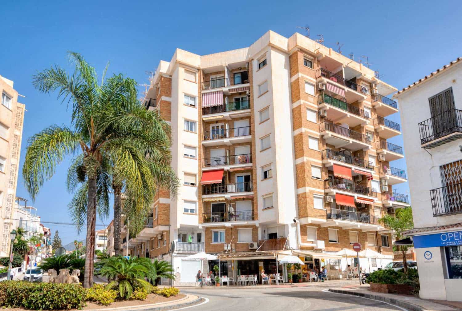 2 bedroom Apartment for sale in Nerja - € 320,000 (Ref: 9861627)