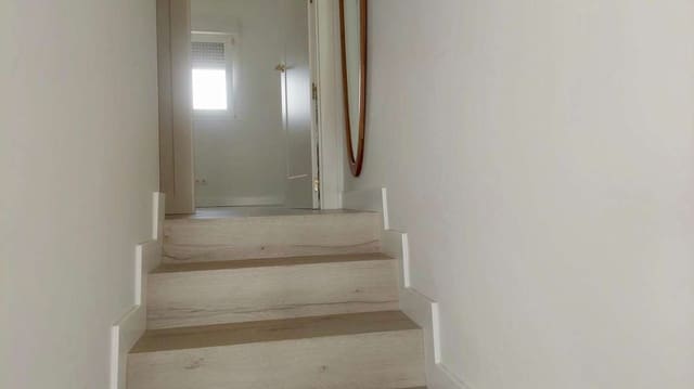 Apartamento de 2 habitaciones en Torrox en venta con piscina - 275.000 € (Ref: 9976844)