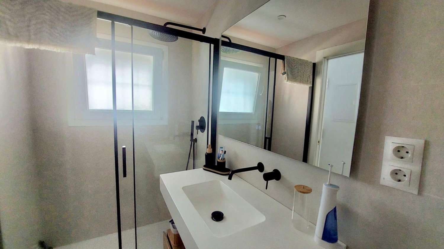 2 quarto Apartamento para venda em Torrox com piscina - 275 000 € (Ref: 9976844)