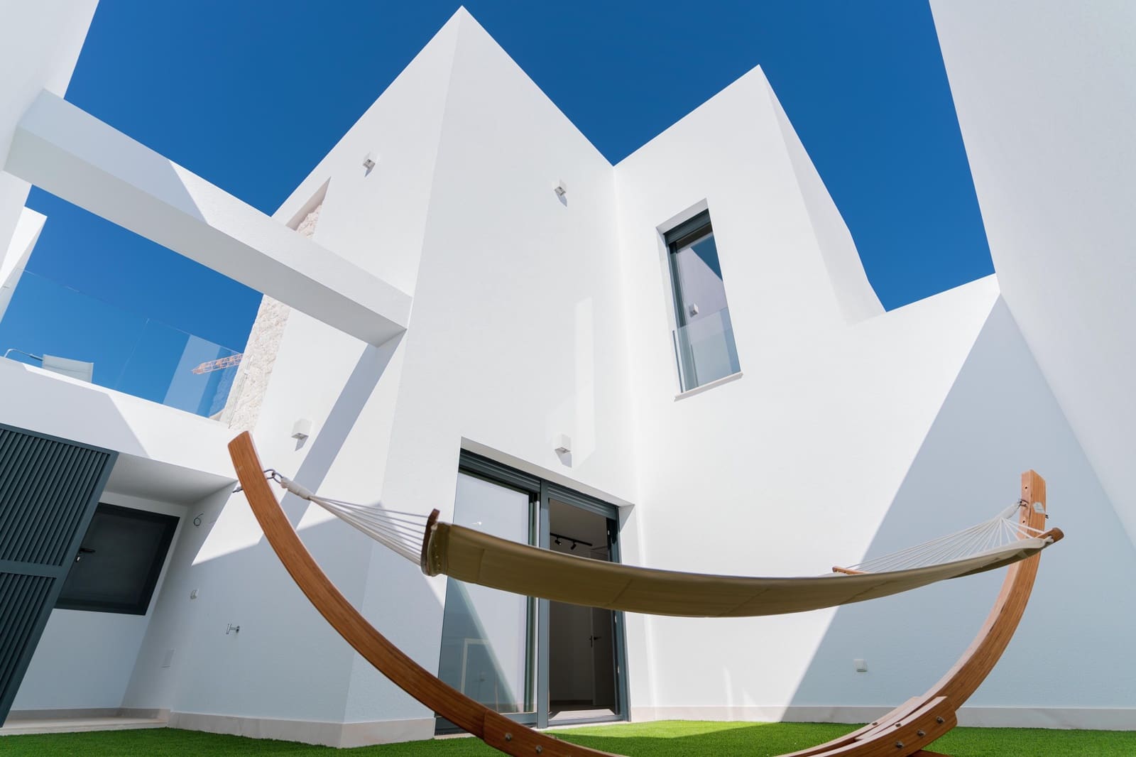 4 bedroom Villa for sale in Rojales with pool - € 710,000 (Ref: 10052142)