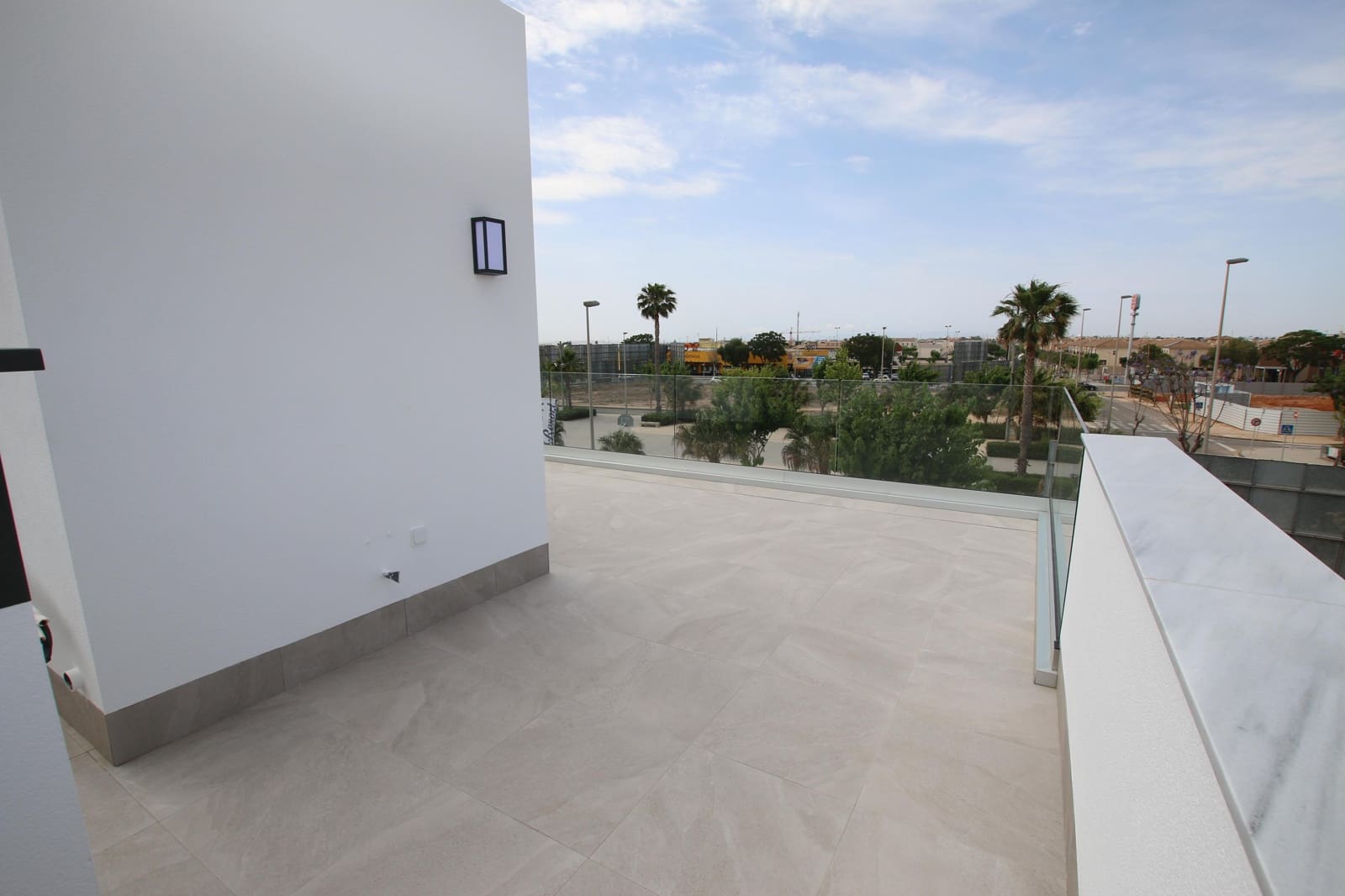 Chalet de 3 habitaciones en Pilar de la Horadada en venta con piscina garaje - 485.000 € (Ref: 10140229)