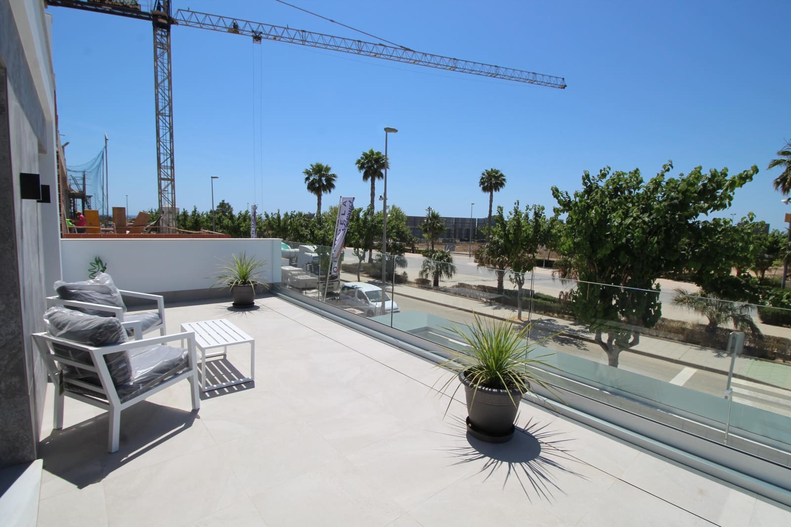 Chalet de 3 habitaciones en Pilar de la Horadada en venta con piscina garaje - 485.000 € (Ref: 10140229)