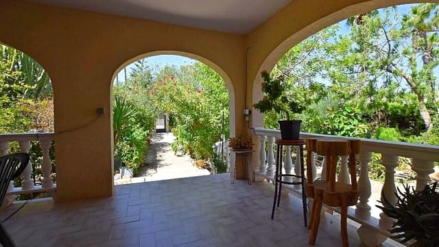 3 camera da letto Villa in vendita in Villamartin, Orihuela con piscina garage - 549.000 € (Rif: 10144863)