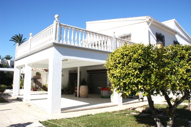 11 sypialnia Apartament na sprzedaż w Cabo Roig, Orihuela z basenem garażem - 2 200 000 € (Ref: 9676203)