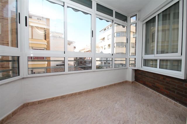 3 sovrum Lägenhet till salu i Puerto Deportivo, Torrevieja - 173 000 € (Ref: 9676210)