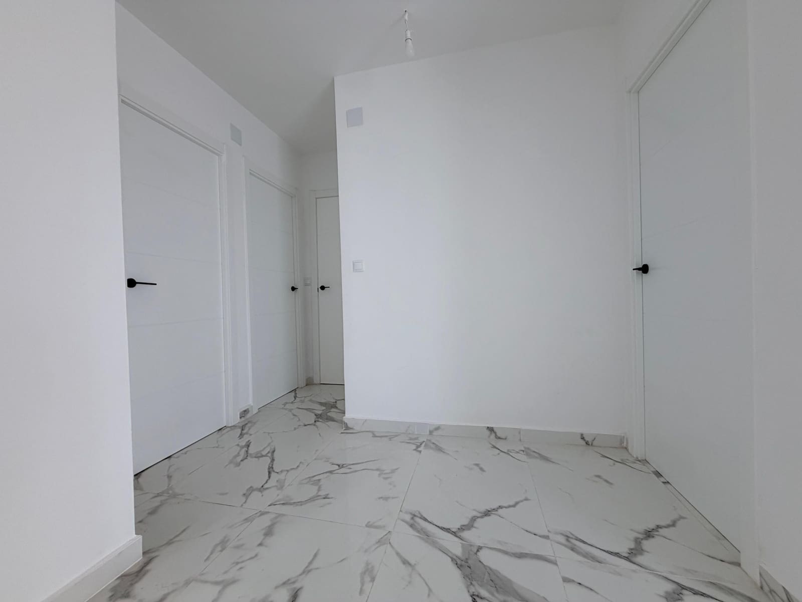 3 chambre Appartement à vendre à Torrevieja - 219 000 € (Ref: 9676211)