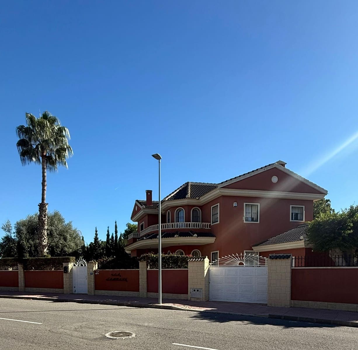 4 bedroom Apartment for sale in Ciudad Quesada with garage - € 1,100,000 (Ref: 9676222)