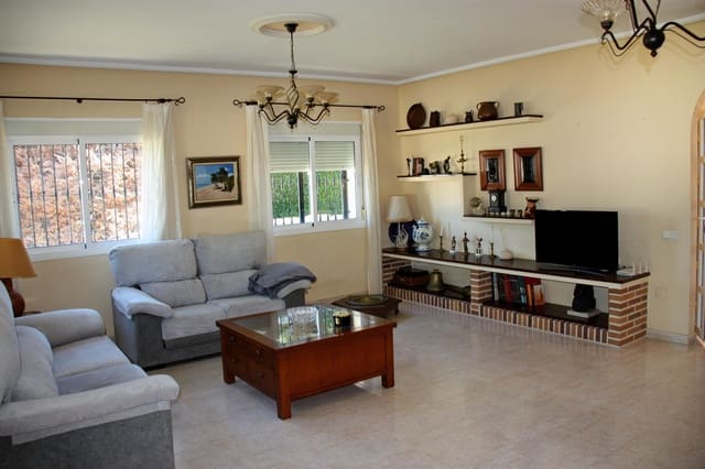 4 bedroom Apartment for sale in Ciudad Quesada, Rojales with garage - € 1,100,000 (Ref: 9676222)