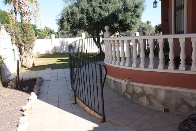 4 bedroom Apartment for sale in Ciudad Quesada, Rojales with garage - € 1,100,000 (Ref: 9676222)