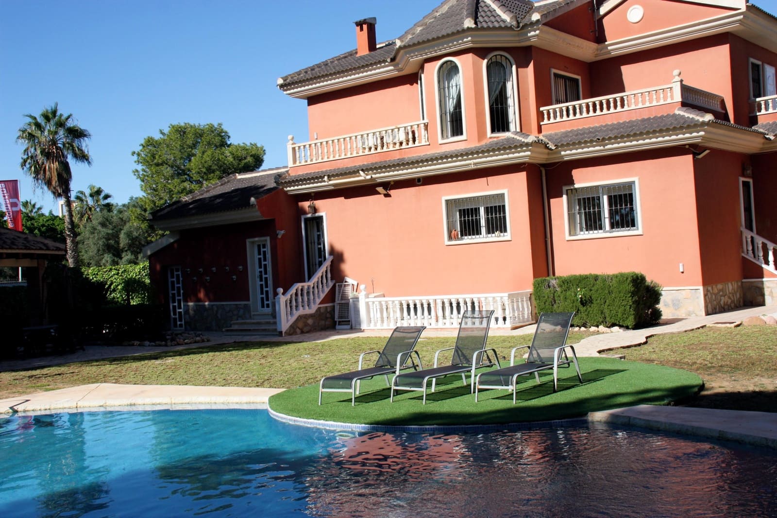 4 bedroom Apartment for sale in Ciudad Quesada with garage - € 1,100,000 (Ref: 9676222)