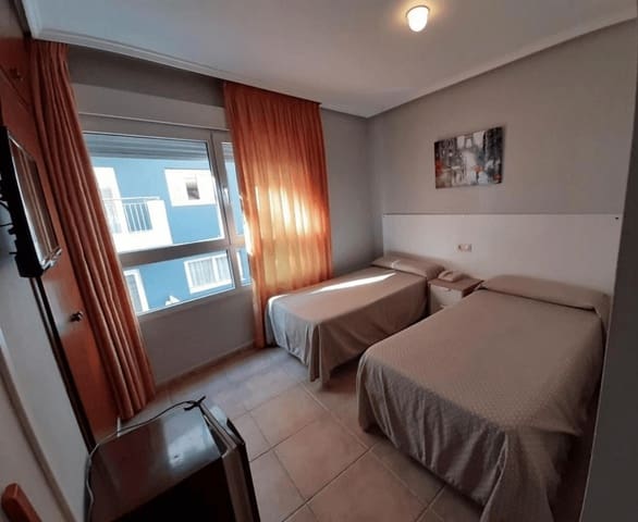 30 slaapkamer Appartement te koop in Centro - Muelle Pesquero, Torrevieja - € 2.400.000 (Ref: 9676225)
