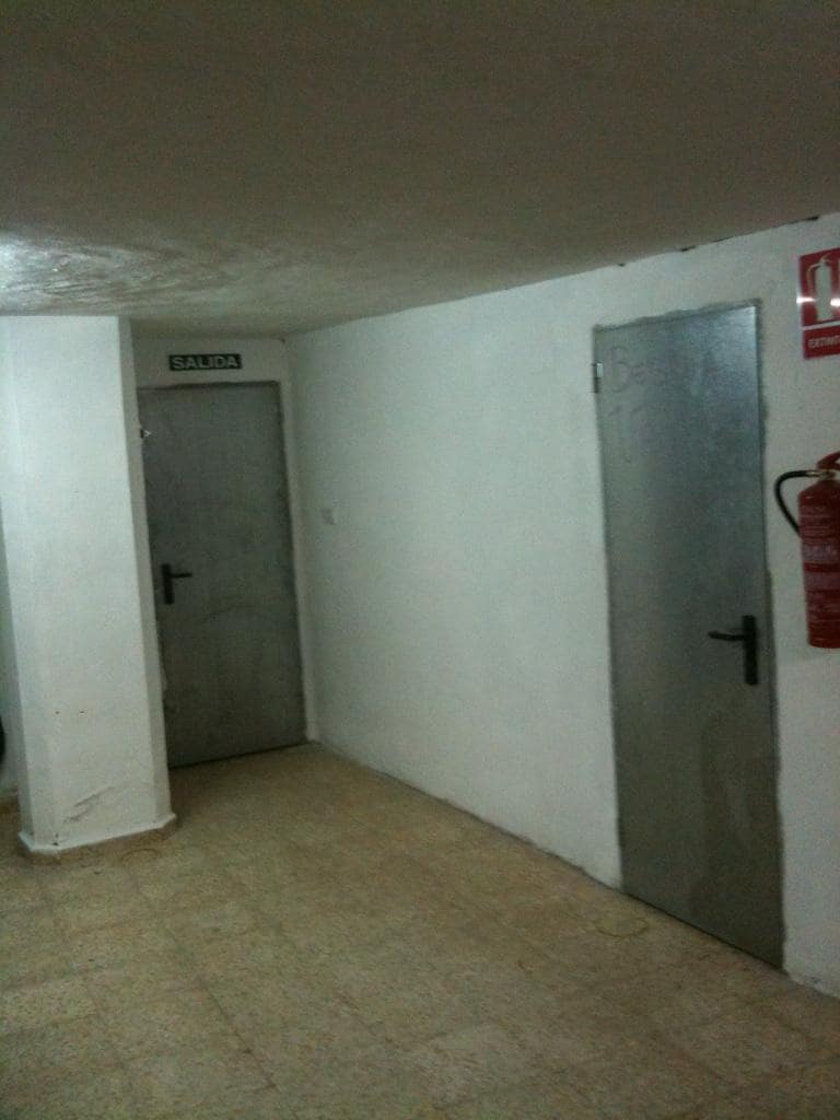 30 slaapkamer Appartement te koop in Torrevieja - € 2.400.000 (Ref: 9676225)