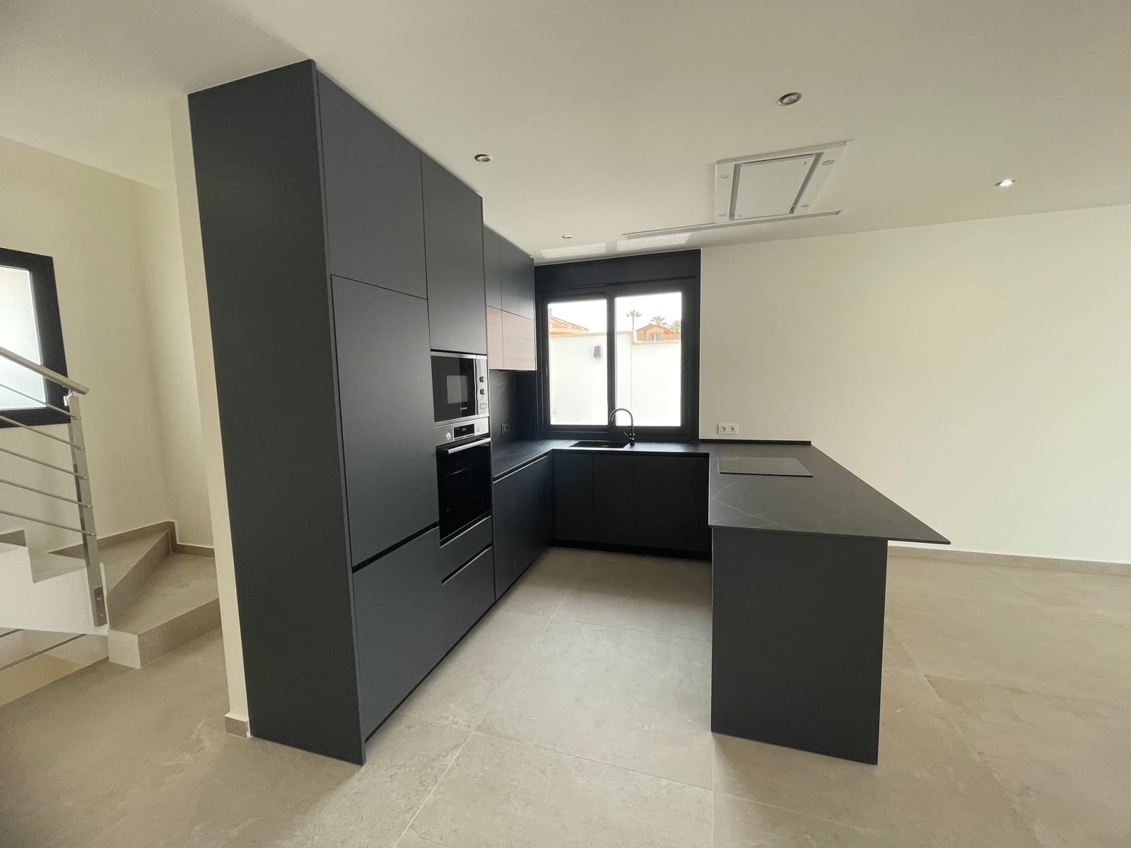 3 Zimmer Apartment zu verkaufen in Ciudad Quesada mit Pool Garage - 799.900 € (Ref: 9676238)