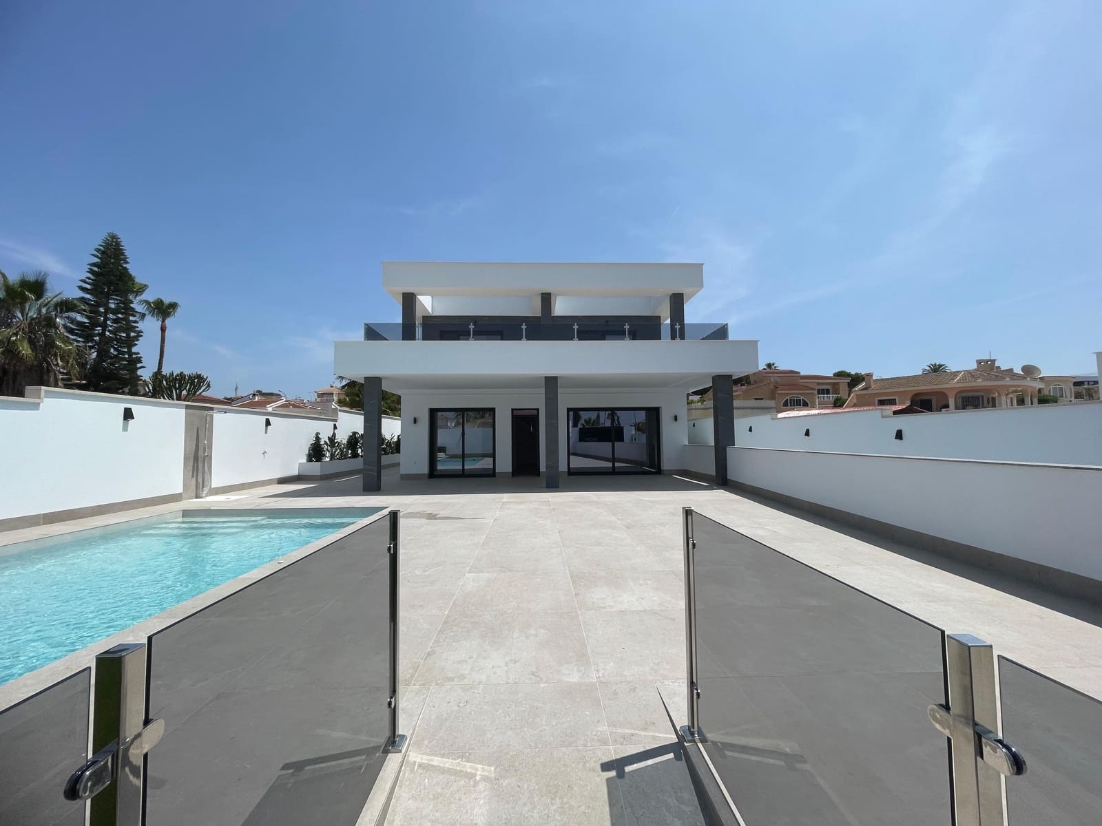 3 Zimmer Apartment zu verkaufen in Ciudad Quesada mit Pool Garage - 799.900 € (Ref: 9676238)