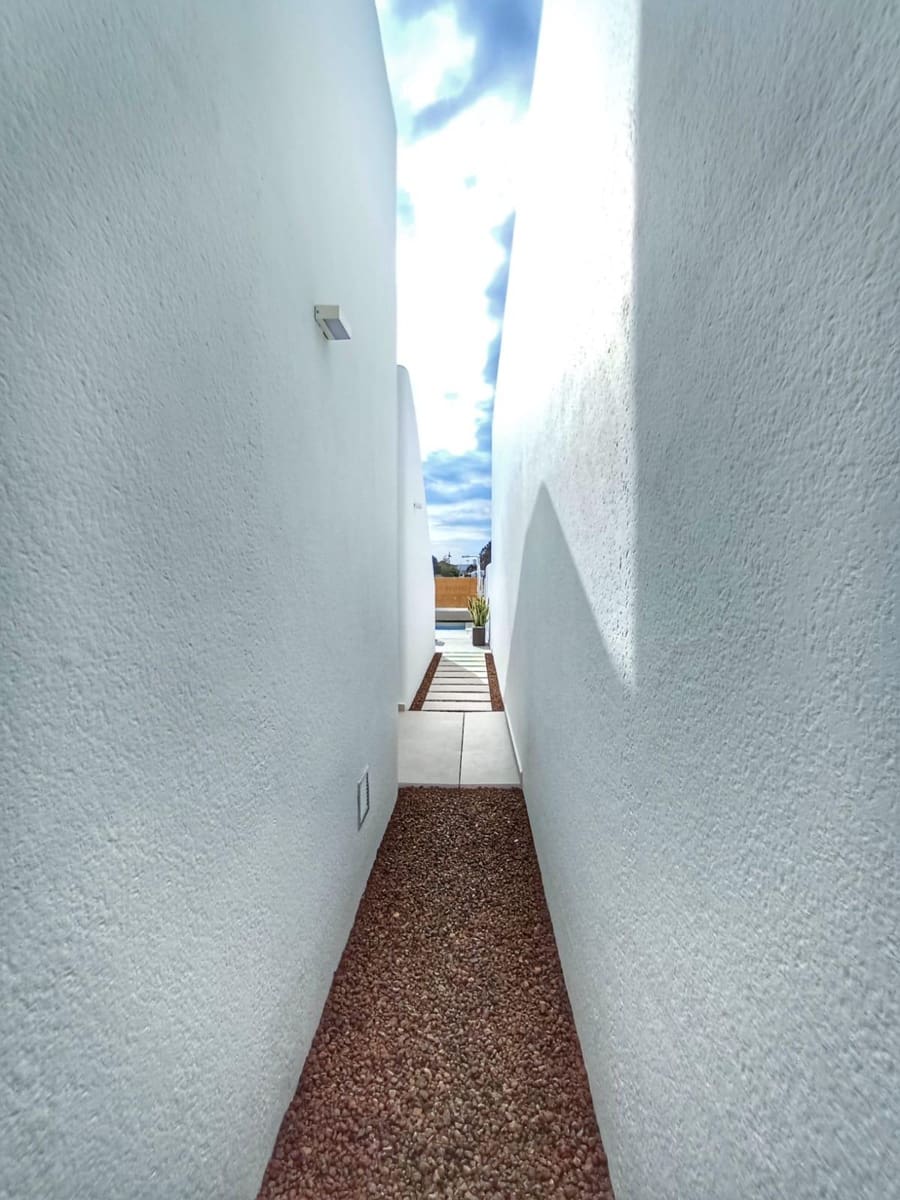 3 bedroom Villa for sale in Dolores with pool - € 429,900 (Ref: 9730524)