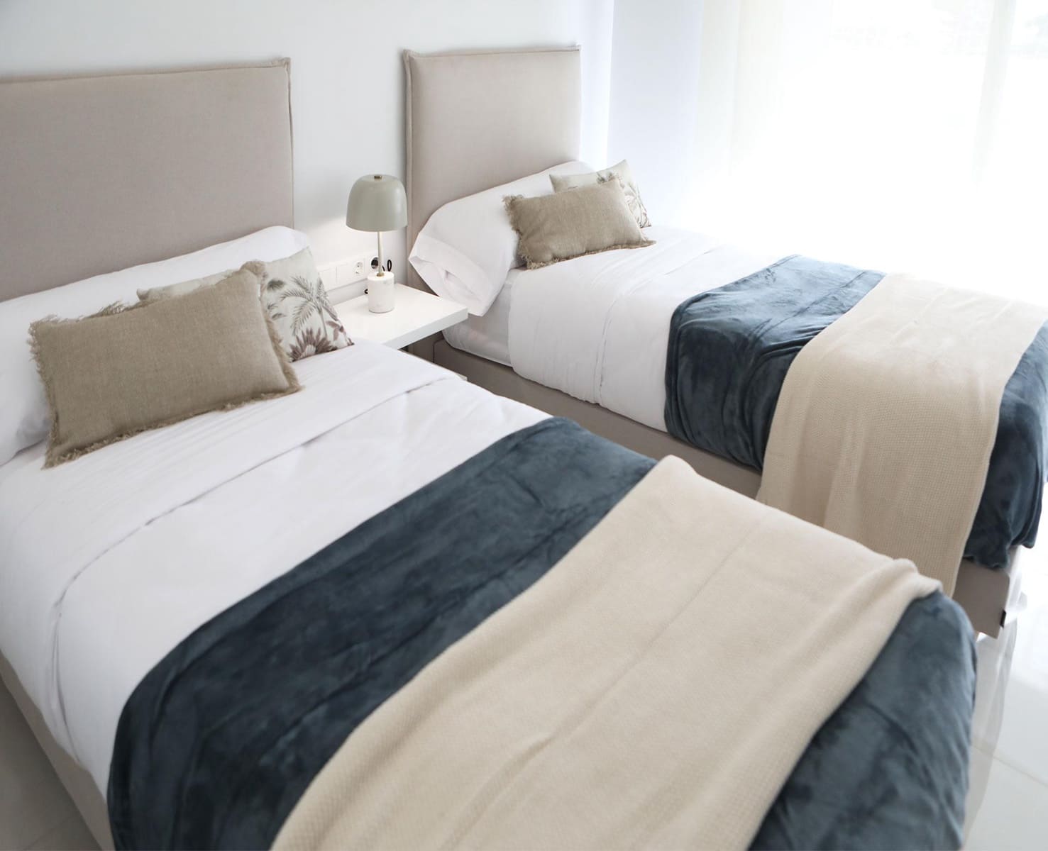 3 bedroom Apartment for sale in Benidorm with pool - € 540,000 (Ref: 9730525)