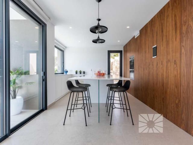 4 slaapkamer Villa te koop in Alhama Springs, Altea met zwembad garage - € 2.111.500 (Ref: 9795154)