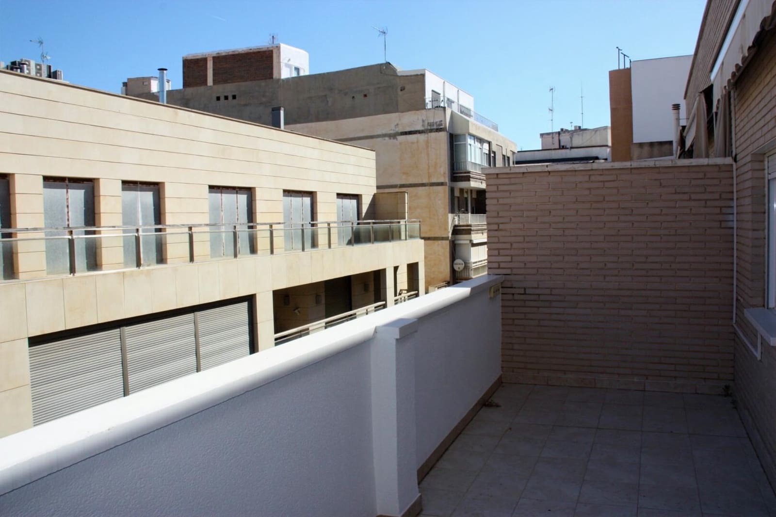 3 soveværelse Lejlighed til salg i Torrevieja med garage - € 349.000 (Ref: 9858825)