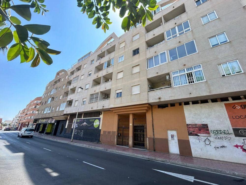 2 soverom Leilighet til salgs i Torrevieja med svømmebasseng - € 160 000 (Ref: 9860700)