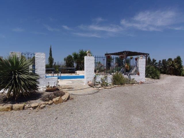 5 bedroom Finca/Country House for sale in Burjulu, Cuevas del Almanzora with pool garage - € 169,000 (Ref: 10100441)