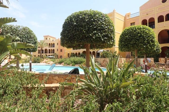 2 chambre Appartement à vendre à Cuevas del Almanzora avec piscine garage - 120 000 € (Ref: 8909961)