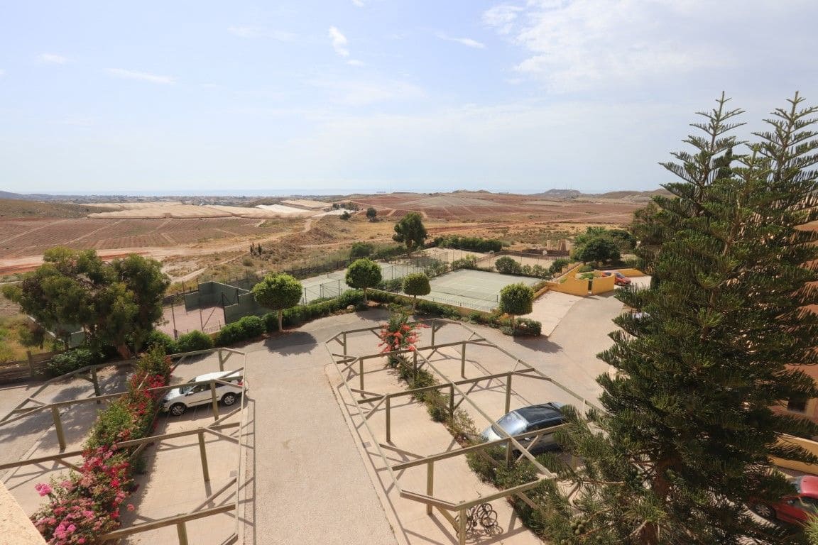 2 soverom Leilighet til salgs i Cuevas del Almanzora med svømmebasseng garasje - € 120 000 (Ref: 8909961)