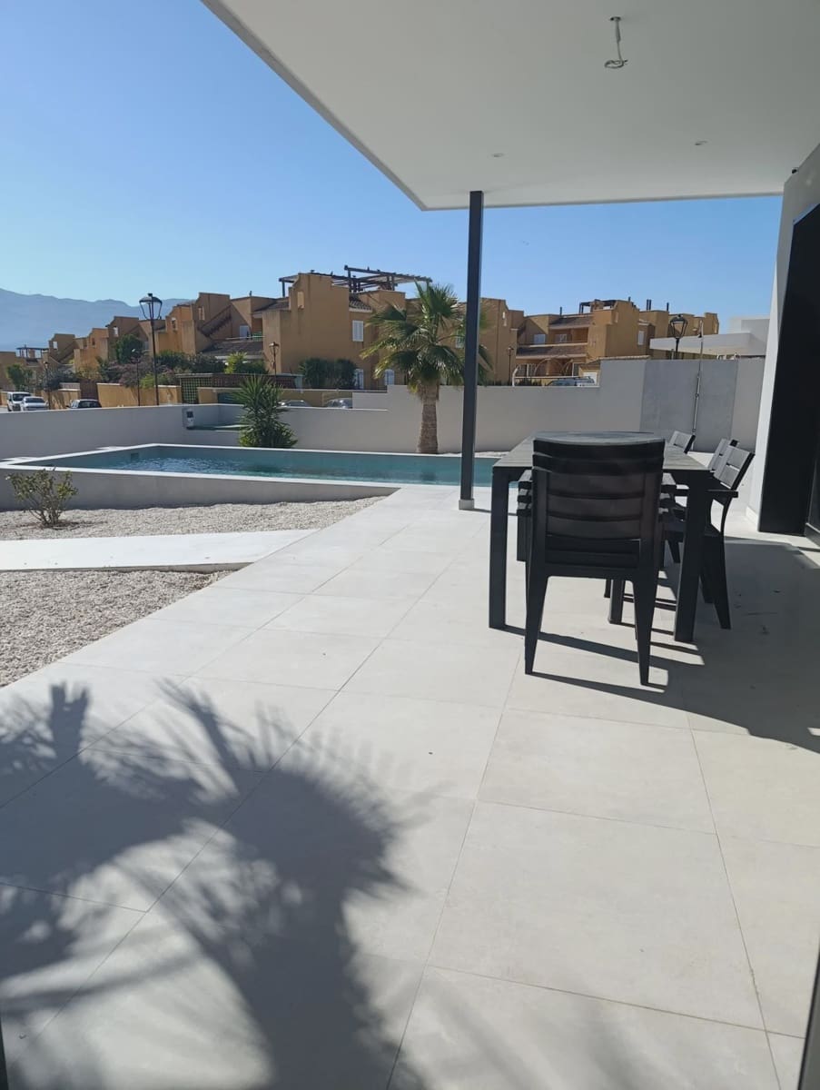 2 slaapkamer Villa te koop in Los Gallardos met zwembad garage - € 324.000 (Ref: 8909985)