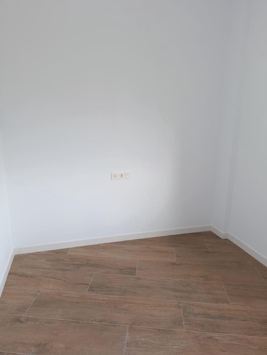 3 bedroom Apartment for sale in Garrucha with garage - € 165,000 (Ref: 8909986)