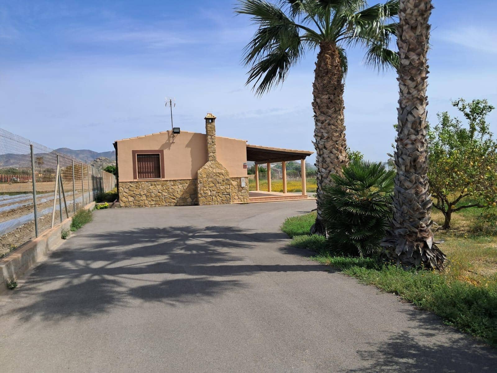 2 soveværelse Finca/Landehus til salg i Cuevas del Almanzora med garage - € 159.000 (Ref: 8972152)