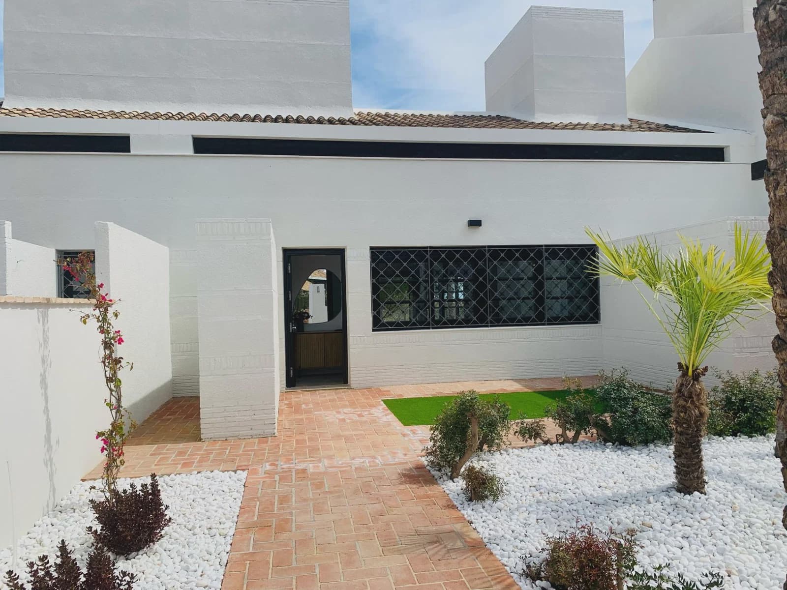 2 bedroom Terraced Villa for sale in La Peraleja Golf Resort with pool garage - € 298,000 (Ref: 9058515)