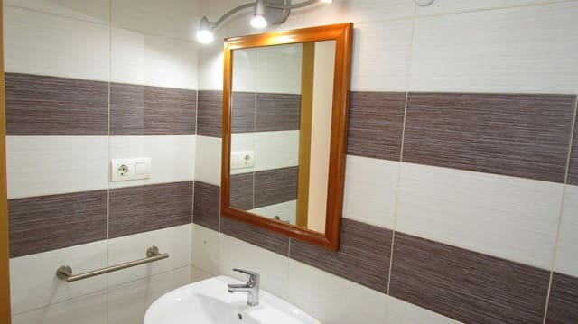 3 makuuhuone Huoneisto myytävänä paikassa Vera - 129 000 € (Ref: 9169468)