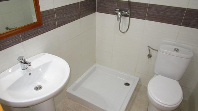 3 makuuhuone Huoneisto myytävänä paikassa Vera - 129 000 € (Ref: 9169468)