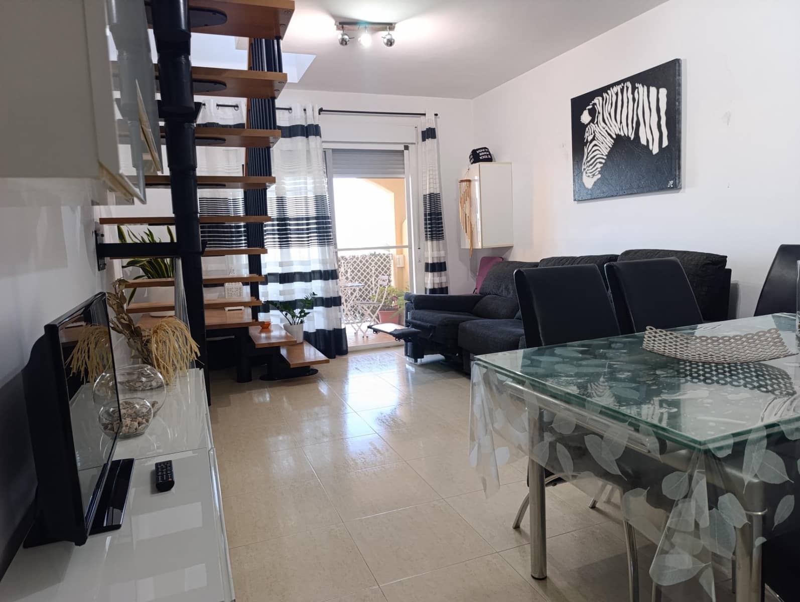 2 soveværelse Lejlighed til salg i Palomares med swimmingpool garage - € 140.000 (Ref: 9598696)