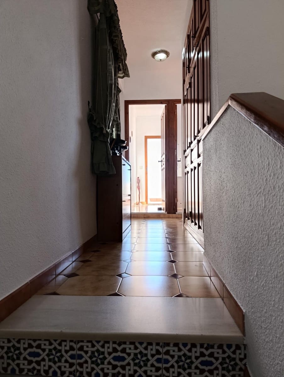 4 bedroom Villa for sale in Mojacar with garage - € 450,000 (Ref: 9639313)