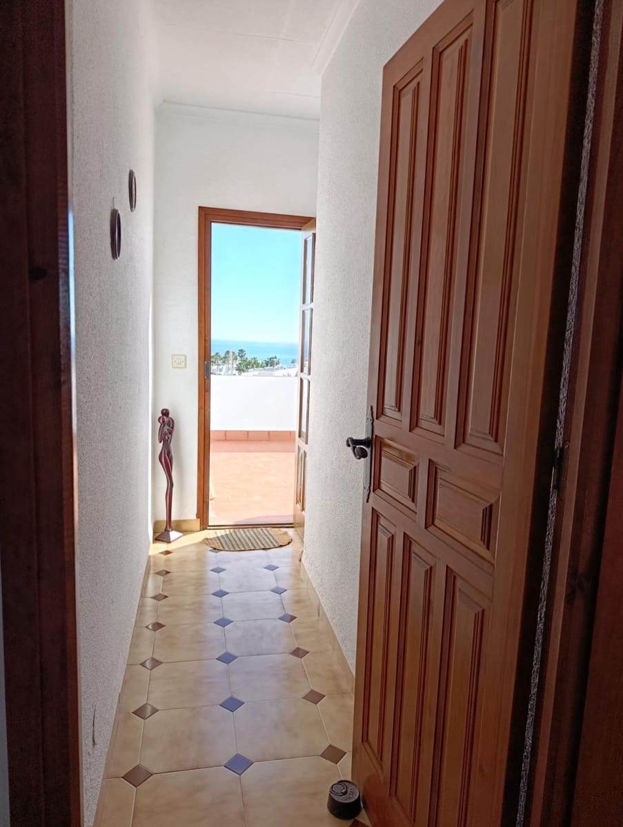 4 bedroom Villa for sale in Mojacar with garage - € 450,000 (Ref: 9639313)